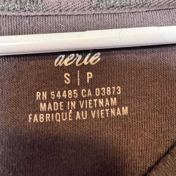 Aerie Women’s‎ Oversized Brown Crew Neck Sweatshirt Size Small - Picture 4 of 5